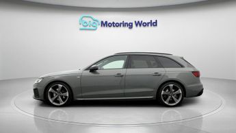 Audi A4 Avant AVANT TFSI S LINE BLACK EDITION