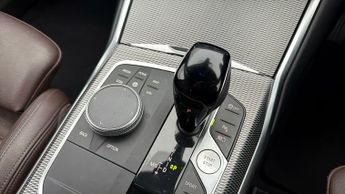 BMW 3 Series 330E M SPORT