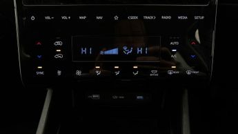 Hyundai TUCSON T-GDI SE CONNECT DCT