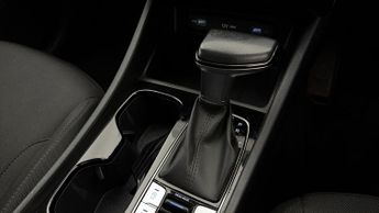 Hyundai TUCSON T-GDI SE CONNECT DCT