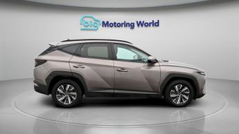 Hyundai TUCSON T-GDI SE CONNECT DCT