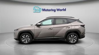 Hyundai TUCSON T-GDI SE CONNECT DCT