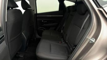 Hyundai TUCSON T-GDI SE CONNECT DCT