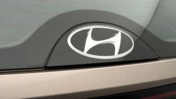 Hyundai TUCSON T-GDI SE CONNECT DCT
