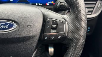 Ford Puma VIVID RUBY EDITION
