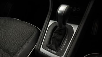 Renault Captur TECHNO E-TECH