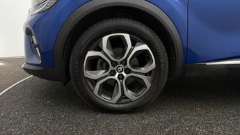 Renault Captur TECHNO E-TECH