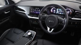 Kia Niro 4 PLUS