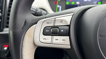 Honda Jazz I-MMD EX