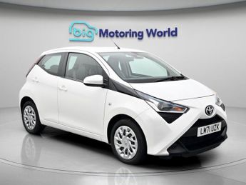 Toyota AYGO VVT-I X-PLAY TSS