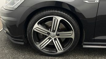 Volkswagen Golf R TSI 4MOTION DSG