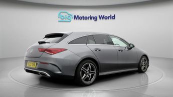 Mercedes-Benz CLA CLA 200 AMG LINE