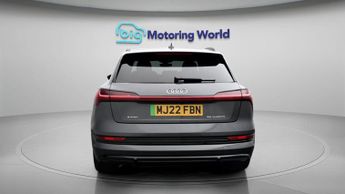 Audi e-tron QUATTRO BLACK EDITION