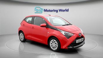 Toyota AYGO VVT-I X-PLAY X-SHIFT TSS