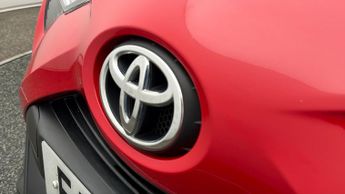 Toyota AYGO VVT-I X-PLAY X-SHIFT TSS