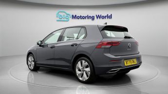 Volkswagen Golf STYLE ETSI DSG