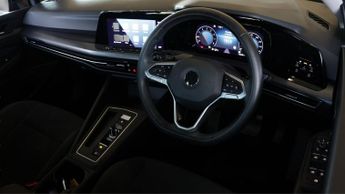 Volkswagen Golf STYLE ETSI DSG