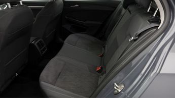 Volkswagen Golf STYLE ETSI DSG