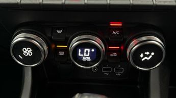 Renault Arkana ICONIC E-TECH