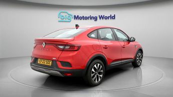 Renault Arkana ICONIC E-TECH