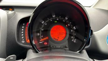 Toyota AYGO VVT-I X-TREND X-SHIFT