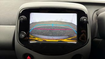 Toyota AYGO VVT-I X-TREND X-SHIFT