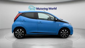Toyota AYGO VVT-I X-TREND X-SHIFT