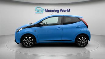 Toyota AYGO VVT-I X-TREND X-SHIFT