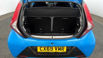 Toyota AYGO VVT-I X-TREND X-SHIFT