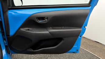 Toyota AYGO VVT-I X-TREND X-SHIFT