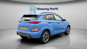 Hyundai KONA PREMIUM