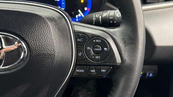 Toyota Corolla ICON TECH