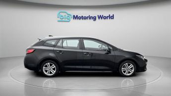 Toyota Corolla ICON TECH