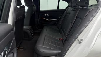 BMW 3 Series 320I M SPORT