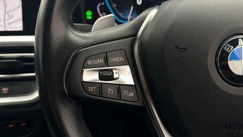 BMW 3 Series 330E SE PRO