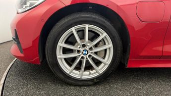BMW 3 Series 330E SE PRO