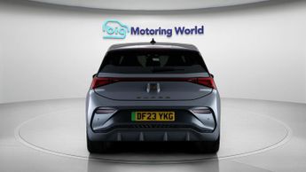 CUPRA Born V2