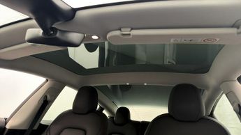 Tesla Model 3 MODEL 3