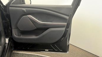 Ford Mustang Mach-E BASE