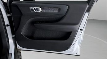 Volvo XC40 RECHARGE T4 R-DESIGN