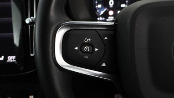 Volvo XC40 RECHARGE T4 R-DESIGN