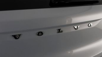 Volvo XC40 RECHARGE T4 R-DESIGN