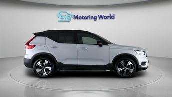 Volvo XC40 RECHARGE T4 R-DESIGN