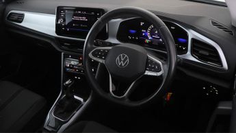 Volkswagen T-Roc LIFE TSI DSG