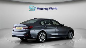 BMW 3 Series 330E SE PRO