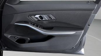 BMW 3 Series 330E SE PRO