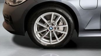 BMW 3 Series 330E SE PRO