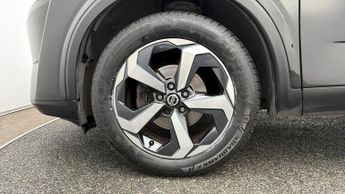 Nissan Qashqai DIG-T N-CONNECTA DCT