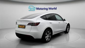 Tesla Model Y BASE