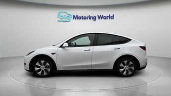 Tesla Model Y BASE